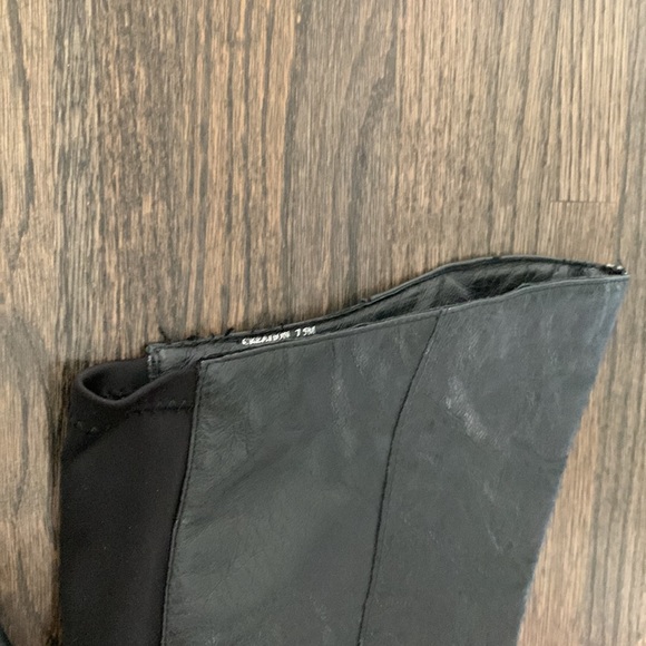 Black leather above knee boots - size 7 - Picture 7 of 7